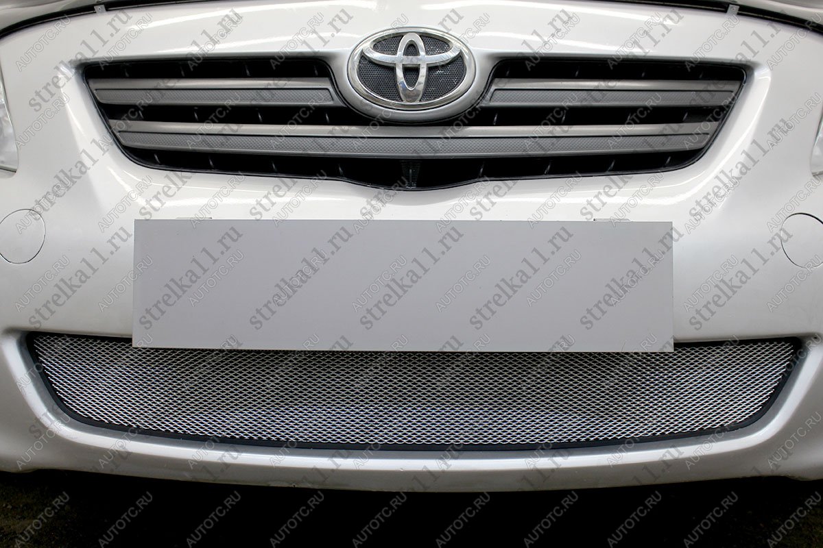 3 949 р. Защита радиатора Стрелка11 Стандарт  Toyota Corolla  E150 (2006-2010) седан дорестайлинг (хром)  с доставкой в г. Кемерово