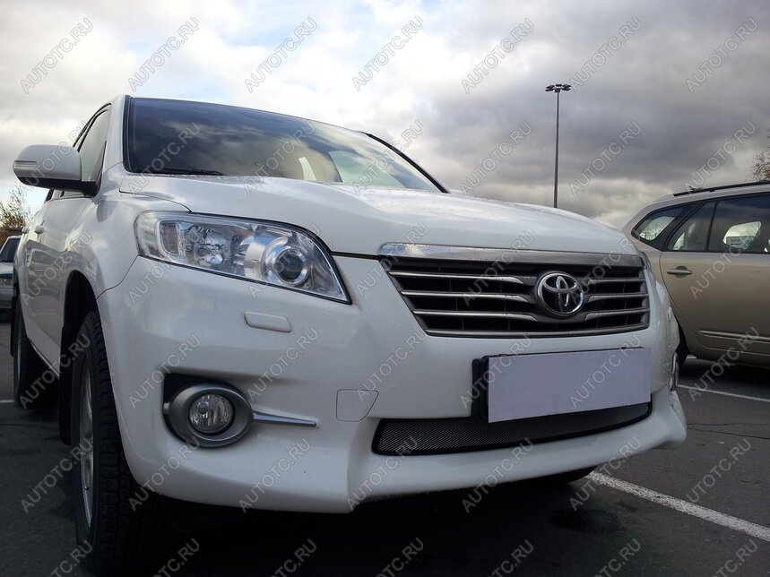 3 779 р. Защита радиатора Стрелка11 Стандарт  Toyota RAV4  XA30 (2010-2013) 5 дв. 2-ой рестайлинг, 5 дв. удлиненный 2-ой рестайлинг (хром)  с доставкой в г. Кемерово