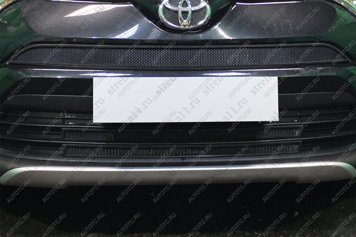 2 899 р. Защита радиатора (верх) Стрелка11 Стандарт  Toyota RAV4  XA40 (2015-2019) 5 дв. рестайлинг (черная)  с доставкой в г. Кемерово