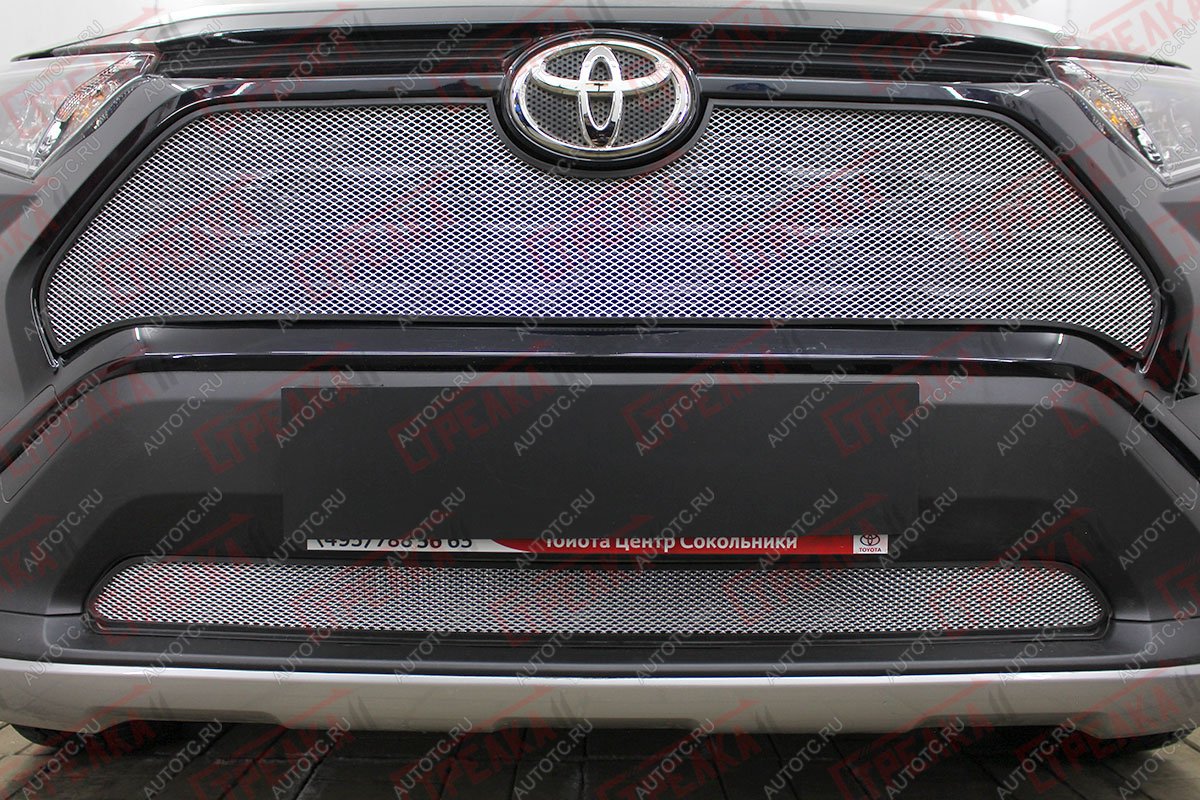 3 999 р. Защита радиатора (верх с парктроником) Стрелка11 Стандарт  Toyota RAV4  XA50 (2018-2025) 5 дв. дорестайлинг (хром)  с доставкой в г. Кемерово