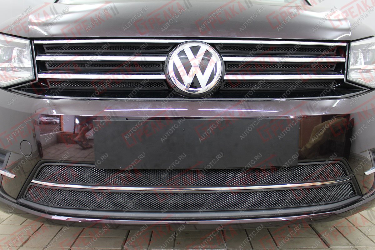 4 849 р. Защита радиатора (верх 6 частей) Стрелка11 Стандарт  Volkswagen Caddy  2K (2015-2020) рестайлинг (черная)  с доставкой в г. Кемерово