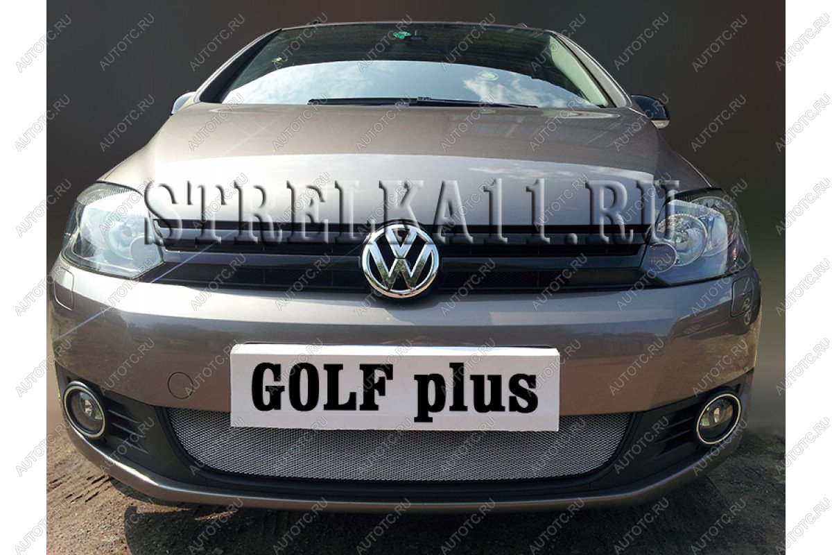 3 699 р. Защита радиатора Стрелка11 Стандарт  Volkswagen Golf Plus  6 (2009-2014) (хром)  с доставкой в г. Кемерово