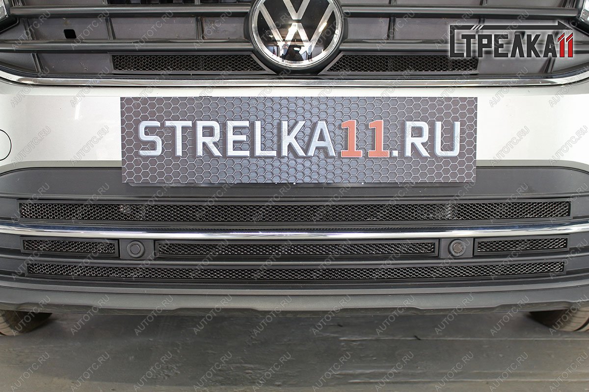 2 899 р. Защита радиатора (верх) Стрелка11 Стандарт  Volkswagen Tiguan  Mk2 (2020-2022) рестайлинг (черная)  с доставкой в г. Кемерово