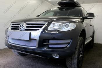 4 459 р. Защита радиатора (боковая 4 части) Стрелка11 Стандарт  Volkswagen Touareg  1 GP (2006-2010) рестайлинг (хром)  с доставкой в г. Кемерово. Увеличить фотографию 2