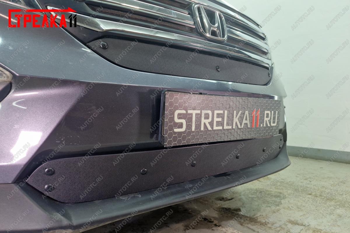 759 р. Зимняя заглушка решетки радиатора (низ) Стрелка11 Honda Pilot YF6 дорестайлинг (2016-2019) (черная) с доставкой в г. Кемерово Увеличить фотографию 1 759 р. Зимняя заглушка решетки радиатора (низ) Стрелка11 Honda Pilot YF6 дорестайлинг (2016-2019) (черная) с доставкой в г. Кемерово