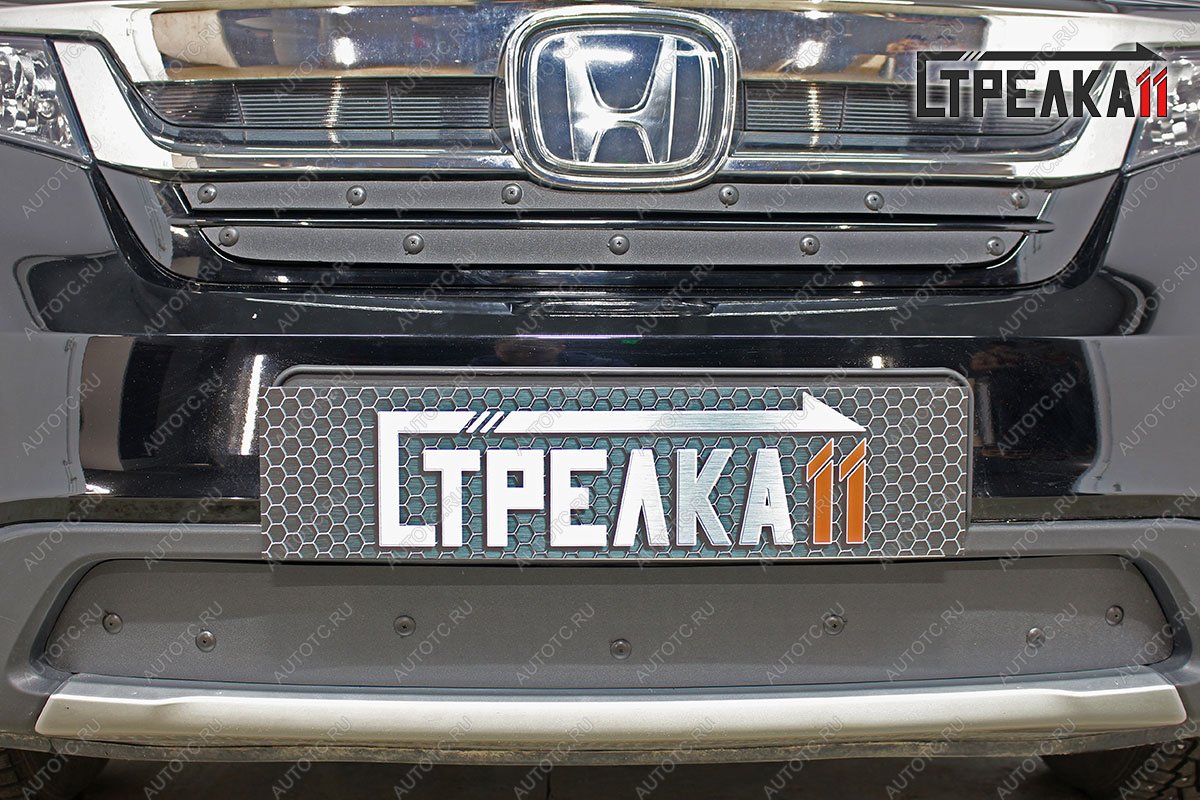 1 099 р. Зимняя заглушка решетки радиатора (верх 2 части) Стрелка11 Honda Pilot YF6 рестайлинг (2018-2021) (черная)  с доставкой в г. Кемерово