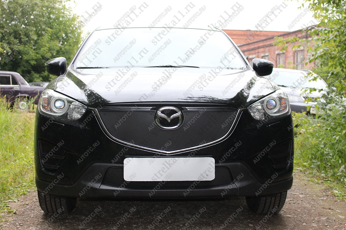 759 р. Зимняя заглушка решетки радиатора (с парктроником, верх) Стрелка11 Mazda CX-5 KE рестайлинг (2015-2017) (черная)  с доставкой в г. Кемерово