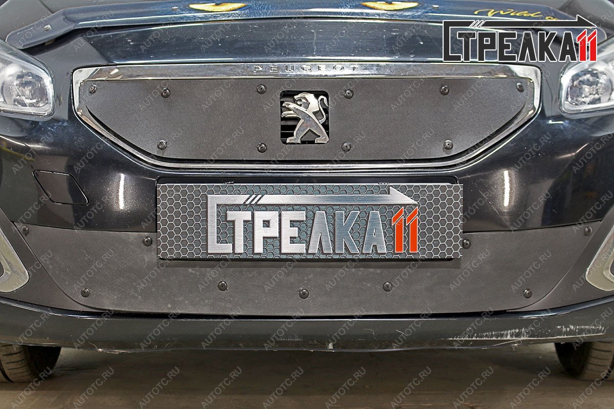 759 р. Зимняя заглушка решетки радиатора (низ) Стрелка11 Peugeot Boxer 250 (2006-2014) (черная)  с доставкой в г. Кемерово