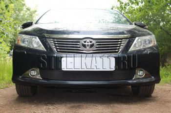 Зимняя заглушка решетки радиатора Стрелка11 Toyota (Тойота) Camry (Камри)  XV50 (2011-2014) XV50 дорестайлинг ()