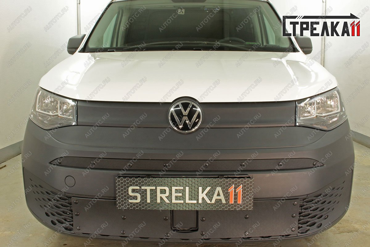 1 459 р. Зимняя заглушка решетки радиатора (низ) Стрелка11 Volkswagen Caddy (2020-2025) (черная)  с доставкой в г. Кемерово