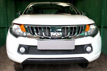 3 899 р. Защита радиатора низ Стрелка11 PREMIUM Mitsubishi L200 5 KK,KL дорестайлинг (2015-2019) (черная)  с доставкой в г. Кемерово. Увеличить фотографию 2