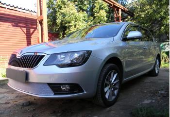 4 649 р. Защита радиатора Стрелка11 PREMIUM Skoda Superb B6 (3T5) универсал рестайлинг (2013-2015) (хром)  с доставкой в г. Кемерово. Увеличить фотографию 2