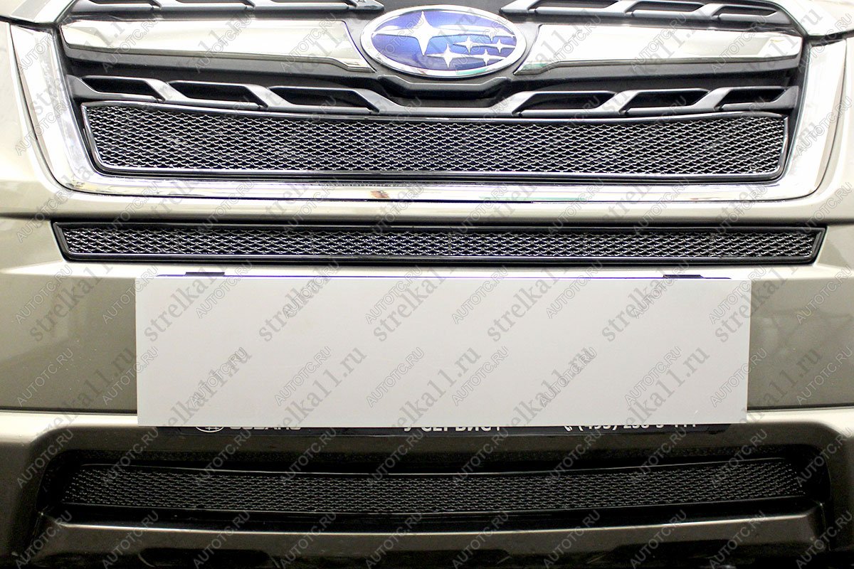 3 899 р. Защита радиатора(верх) Стрелка11 PREMIUM Subaru Forester SJ рестайлинг (2016-2019) (черная)  с доставкой в г. Кемерово