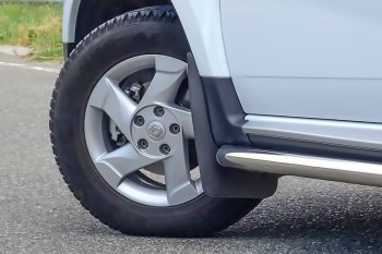 1 809 р. Брызговики Duster-Guard ПЕРЕДНИЕ широкие (2 шт.) RENAULT Duster 2012-2020  Renault Duster HS рестайлинг (2015-2021) (Передние)  с доставкой в г. Кемерово. Увеличить фотографию 5