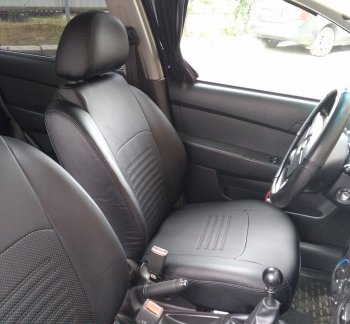 9 449 р. Чехлы для сидений Lord Autofashion Турин (экокожа) Renault Sandero (B8) дорестайлинг (2014-2018) (Чёрный, вставка чёрная)  с доставкой в г. Кемерово. Увеличить фотографию 3