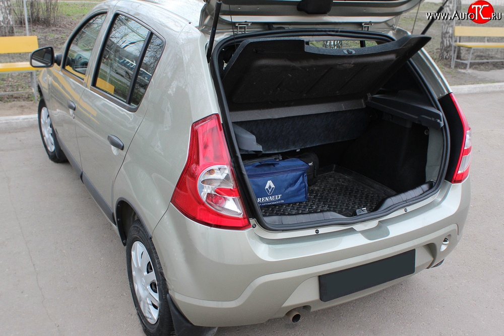 1 789 р. Пластиковый порожек в багажник автомобиля RA  Renault Sandero  (BS) (2009-2014) (Stepway)  с доставкой в г. Кемерово