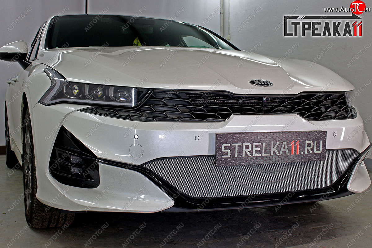 3 999 р. Защитная сетка радиатора в бампер (ячейка 3х7 мм, GT-Line) Стрелка11 Стандарт  KIA K5  DL (2019-2022) (хром)  с доставкой в г. Кемерово