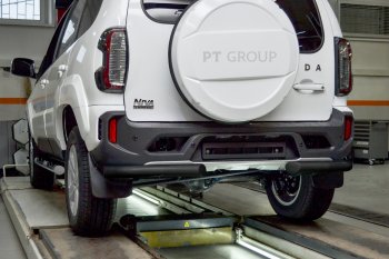 3 409 р. Защита заднего бампера (угловая Ø63 мм) Petroil Tuning  Лада 2123 (Нива Шевроле) - Нива Трэвел (окраска в черный (Шагрень))  с доставкой в г. Кемерово. Увеличить фотографию 2