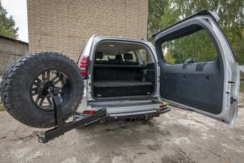 89 079 р. Бампер силовой задний РИФ Toyota Land Cruiser Prado J150 дорестайлинг (2009-2013) (С квадратом под фаркоп, калиткой и подсветкой номера)  с доставкой в г. Кемерово. Увеличить фотографию 9