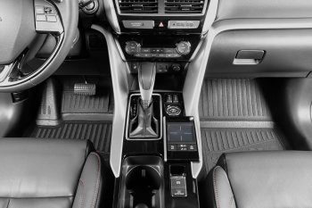 1 199 р. Коврики салона (полиуретан) TRIUMF 3D Toyota Highlander XU50 дорестайлинг (2013-2017) (Чёрные)  с доставкой в г. Кемерово. Увеличить фотографию 3