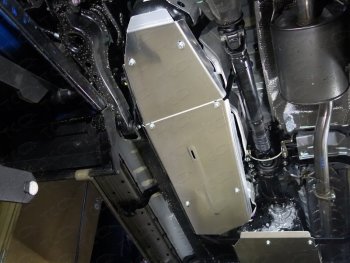 Защита бака (2 штуки, алюминий) TCC Toyota Fortuner  AN160 (2015-2025) дорестайлинг, рестайлинг