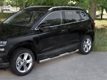 22 599 р. Защита порогов на SLITKOFF труба d76 с накладкой Skoda Karoq NU7 дорестайлинг (2017-2021) (защита порогов с заглушками на торцах)  с доставкой в г. Кемерово. Увеличить фотографию 2