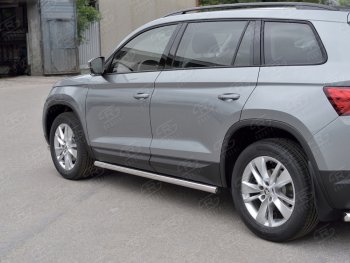 18 799 р. Защита порогов из круглой трубы диаметром 63 мм SLITKOFF v2 Skoda Kodiaq NU7 дорестайлинг (2017-2021)  с доставкой в г. Кемерово. Увеличить фотографию 2