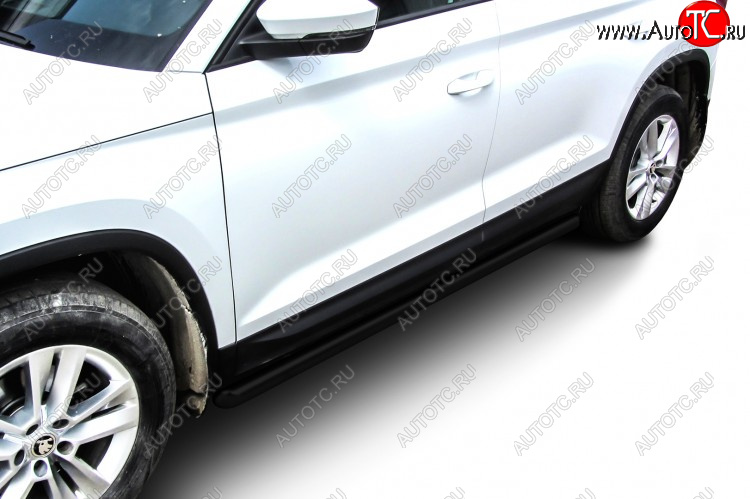 10 999 р. Защита порогов Slitkoff (Ø 57 мм, труба) Skoda Kodiaq NU7 дорестайлинг (2017-2021) (Сталь с полимерным покрытием. Цвет: черный)  с доставкой в г. Кемерово