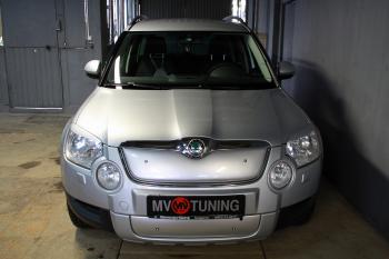 2 699 р. Зимняя заглушка решётки радиатора MV-Tuning (верхняя)  Skoda Yeti (2009-2013) (Глянец под покраску, Неокрашенная)  с доставкой в г. Кемерово. Увеличить фотографию 2