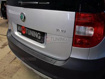 1 379 р. Защитная накладка на задний бампер MV-Tuning  Skoda Yeti (2009-2013) (Текстурная поверхность)  с доставкой в г. Кемерово. Увеличить фотографию 2