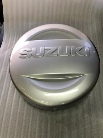 Пластиковый колпак запасного колеса SUZUKI (верхняя часть, 225/70/16) Suzuki Grand Vitara ( FTB03 3 двери,  3TD62, TL52 5 дверей,  JT 5 дверей,  JT 3 двери,  JT) - Grand Vitara XL7