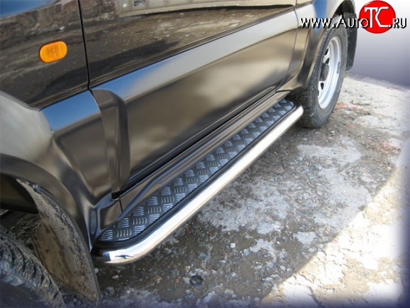 15 849 р. Широкая защита порогов из трубы диаметром 42 мм Slitkoff  Suzuki Jimny  JB23/JB43 (1998-2001) дорестайлинг (Цвет: нержавеющая полированная сталь)  с доставкой в г. Кемерово