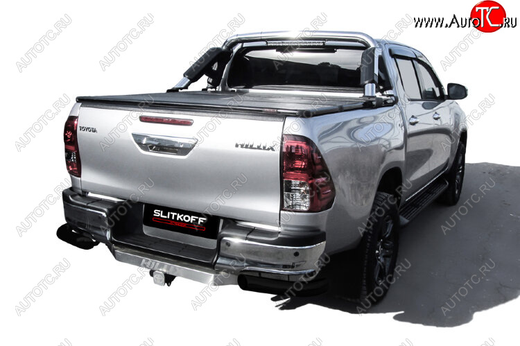 8 999 р. Защита заднего бампера Slitkoff (Ø 76 мм, уголки) Toyota Hilux AN120 1-ый рестайлинг (2017-2020) (Сталь с полимерным покрытием. Цвет: черный)  с доставкой в г. Кемерово