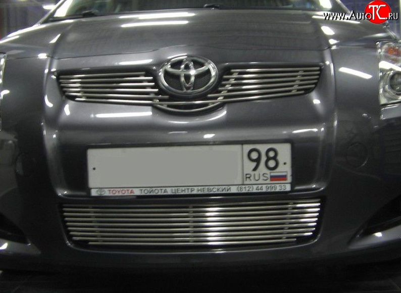 5 899 р. Декоративная вставка решетки радиатора Berkut Toyota Auris E150 хэтчбэк 5 дв. дорестайлинг (2006-2010)  с доставкой в г. Кемерово