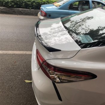 3 399 р. Лип спойлер АВТОКРАТ  Toyota Camry  XV70 (2017-2021) дорестайлинг (Неокрашенный)  с доставкой в г. Кемерово. Увеличить фотографию 2