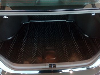 1 679 р. Коврик в багажник Aileron  Toyota Camry  XV70 (2017-2021) дорестайлинг  с доставкой в г. Кемерово. Увеличить фотографию 2