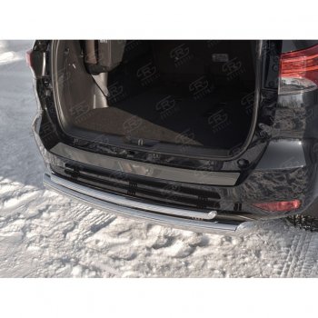1 999 р. Накладка на задний бампер (лист нерж зеркальный) Russtal Toyota Fortuner AN160 дорестайлинг (2015-2020)  с доставкой в г. Кемерово. Увеличить фотографию 2