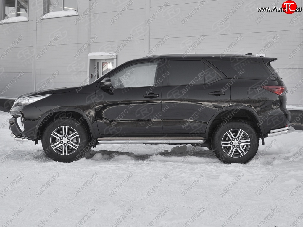 43 999 р. Порожки для ног (труба Ø63) SLITKOFF  Toyota Fortuner  AN160 (2015-2025) дорестайлинг, рестайлинг (лист - нержавейка, профиль - нержавейка)  с доставкой в г. Кемерово