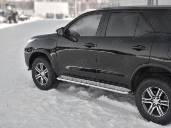 Порожки для ног SLITKOFF (Ø42 мм) Toyota Fortuner  AN160 (2020-2025) рестайлинг (лист - алюминий, профиль - углеродистая сталь)