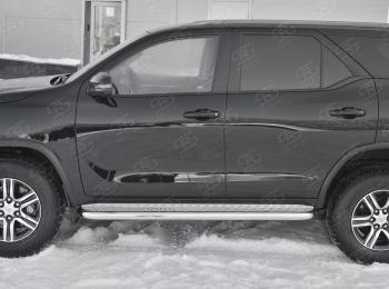 32 849 р. Порожки для ног SLITKOFF (Ø63 мм)  Toyota Fortuner  AN160 (2020-2025) рестайлинг (лист - алюминий, профиль - нержавейка)  с доставкой в г. Кемерово. Увеличить фотографию 2