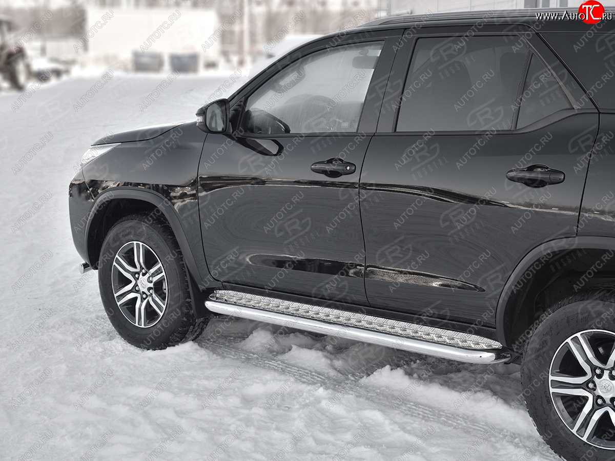 30 799 р. Порожки для ног SLITKOFF (Ø63 мм)  Toyota Fortuner  AN160 (2020-2025) рестайлинг (лист - алюминий, профиль - углеродистая сталь)  с доставкой в г. Кемерово