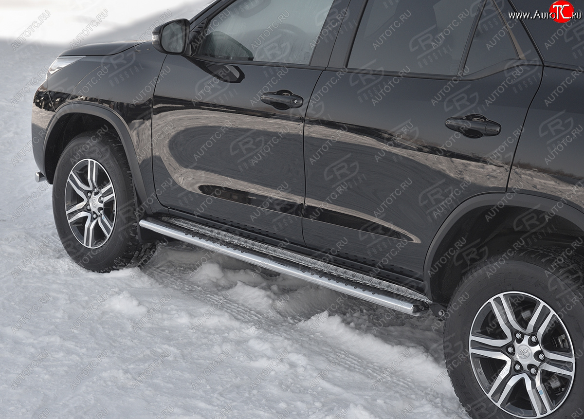20 799 р. Защита порогов Russtal труба 120х60 овал с проступью Toyota Fortuner AN160 рестайлинг (2020-2025)  с доставкой в г. Кемерово