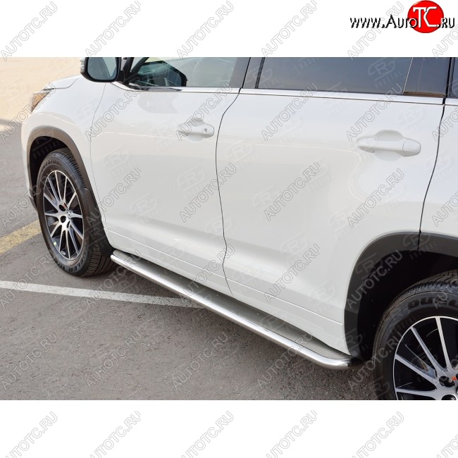 38 699 р. Широкая защита порогов с трубой диаметром 42 мм SLITKOFF v3  Toyota Highlander  XU50 (2013-2017) дорестайлинг  с доставкой в г. Кемерово