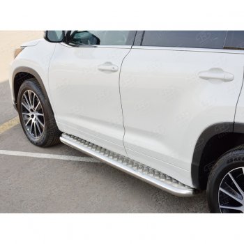 32 849 р. Порожки для ног (Ø63) SLITKOFF  Toyota Highlander  XU50 (2013-2017) дорестайлинг (лист - алюминий, профиль - нержавейка)  с доставкой в г. Кемерово. Увеличить фотографию 2