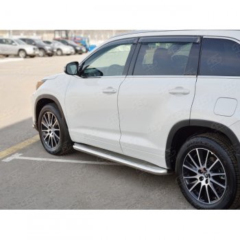 43 999 р. Порожки для ног (Ø63 мм) SLITKOFF Toyota Highlander XU50 рестайлинг (2016-2020) (лист - нержавейка, профиль - нержавейка)  с доставкой в г. Кемерово. Увеличить фотографию 2