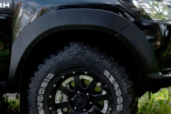 Расширитель арки RA (вылет 25 мм, передний правый) Toyota Hilux  AN120 (2016-2020) дорестайлинг (Поверхность шагрень)