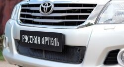 2 349 р. Защитная сетка решетки переднего бампера (рестайлинг) РА Toyota Hilux AN20,AN30  2-ой рестайлинг (2011-2016)  с доставкой в г. Кемерово. Увеличить фотографию 1