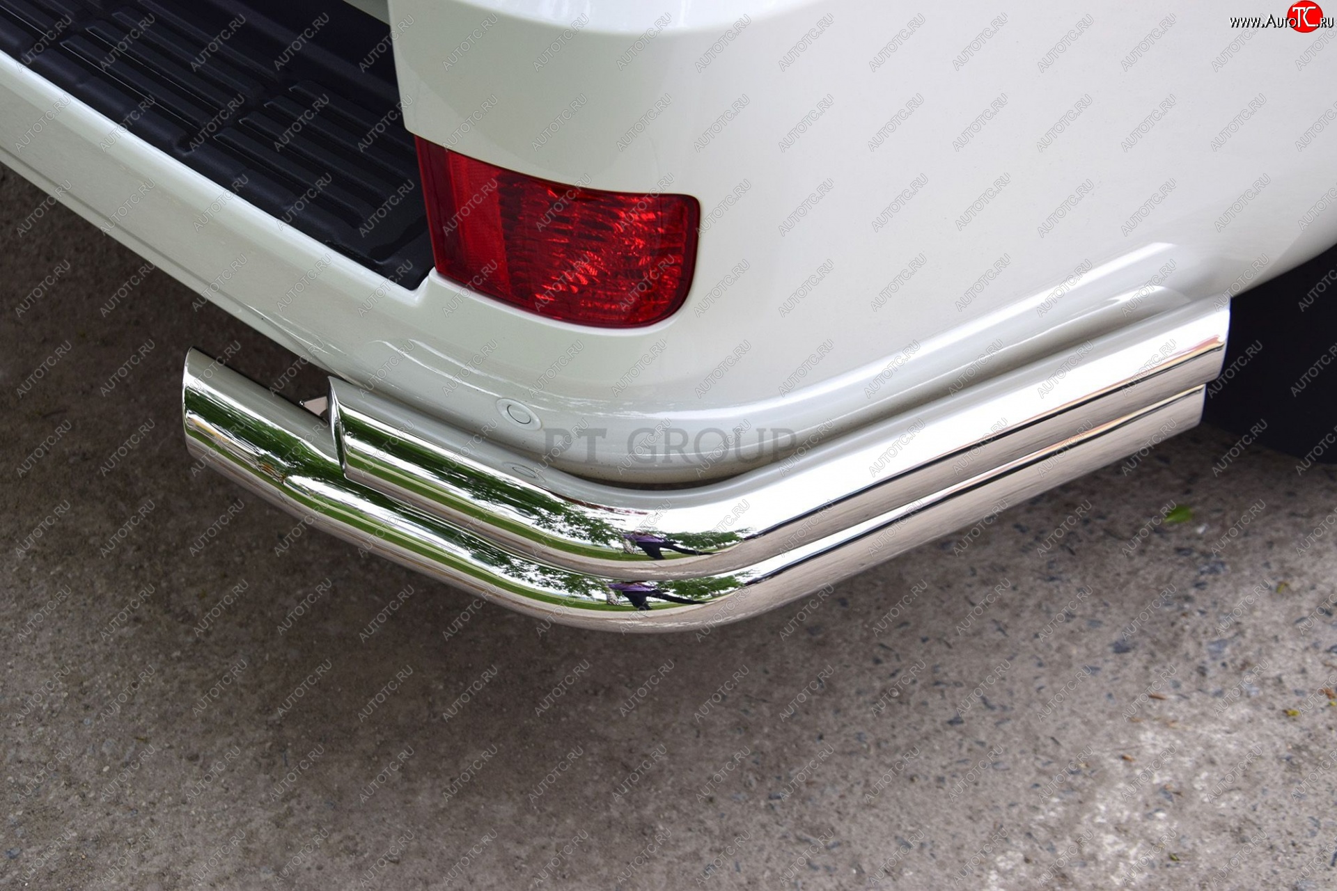 27 269 р. Защита заднего бампера Petroil Tuning (уголки двойные, d63/51)  Toyota Land Cruiser  200 (2015-2021) 2-ой рестайлинг (Нержавеющая полированная сталь)  с доставкой в г. Кемерово