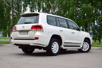 27 269 р. Защита заднего бампера Petroil Tuning (уголки двойные, d63/51)  Toyota Land Cruiser  200 (2015-2021) 2-ой рестайлинг (Нержавеющая полированная сталь)  с доставкой в г. Кемерово. Увеличить фотографию 2