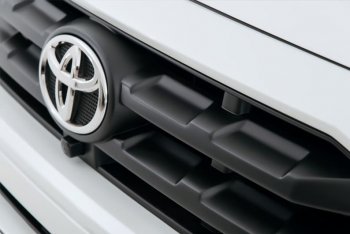 54 999 р. Бампер передний THOR  Toyota Land Cruiser  200 (2015-2021) 2-ой рестайлинг (Неокрашенный)  с доставкой в г. Кемерово. Увеличить фотографию 2